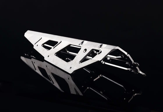 Paslanmaz çelik 0.01mm hassasiyetli CNC işleme parçası çelik torna CNC dönüş parçaları