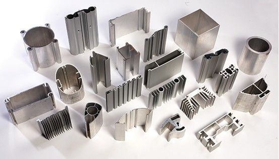 購入 カスタマイズされたアノジスアルミニウムエクストルーションパーツ 0.8mm から 20mm エクストルーズアルミニウムプロファイル T スロット アルミニウムエクストルーション online manufacture