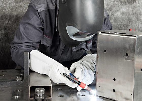 comprar Soldadura de metal de precisión Procedimientos de soldadura de aluminio Mecanizado CNC Soldadura MIG aluminio TIG Soldadura de metal online manufacture
