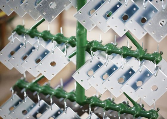 comprare Trattamento superficiale dell'alluminio con elettroplatazione Migliorare la resistenza alla corrosione e all'usura Parti di alluminio Processo di impianto Migliorare la finitura elettroplatazione del metallo liscio online manufacture